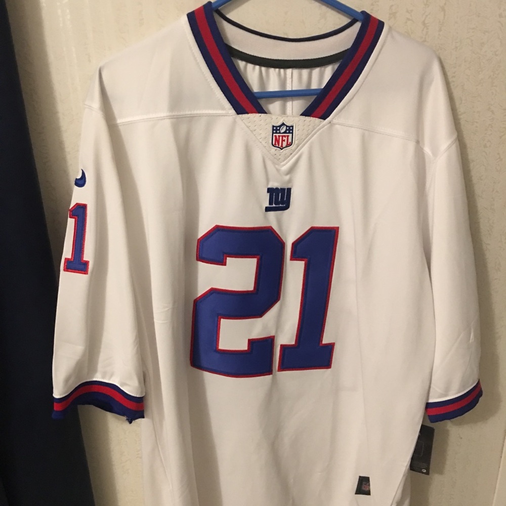 New York Giants NFL jersey never worn. Bread new.